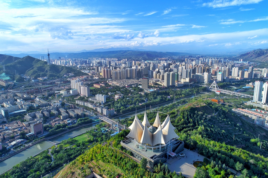 西宁市人口_西宁市聋哑学校照片