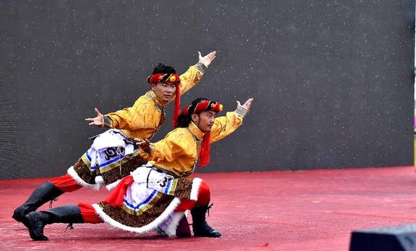 2017年天峻县“智阁鲁如”旅游 文化艺术节开幕