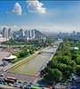 青海省财政下达2.5亿元支持西宁市海绵城市试点建设，用于实施管道沟渠治理、试点区内海绵化改造、增加绿地面积等项目